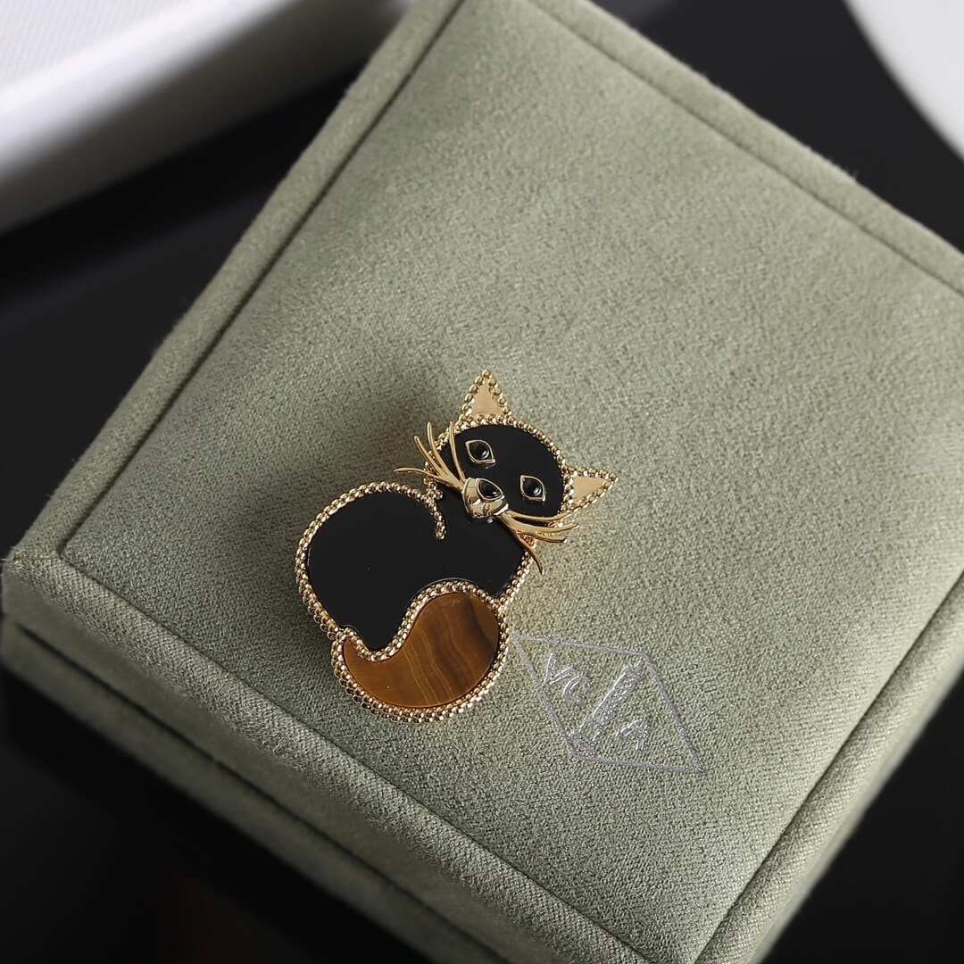 Van Cleef&Arpels брошка