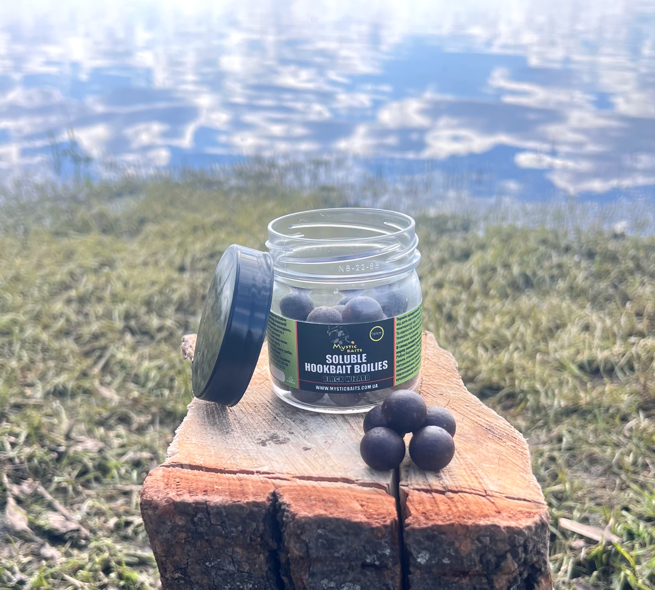 Розчинні бойли Black Wizard soluble hookbait boilies 16мм