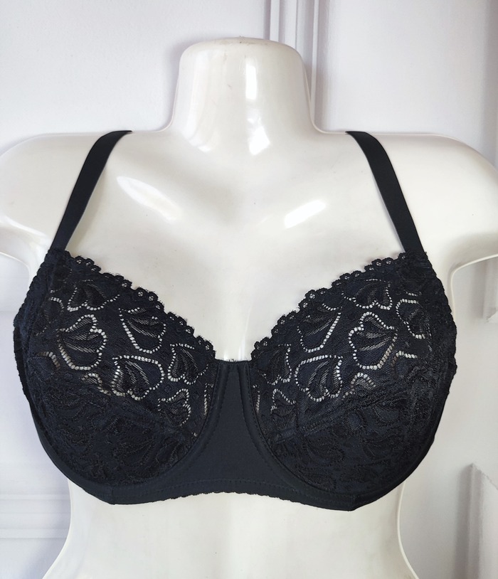 Жіночий мереживний бюстгальтер для великих грудей Alur A-222 на кісточках, чорний / білий