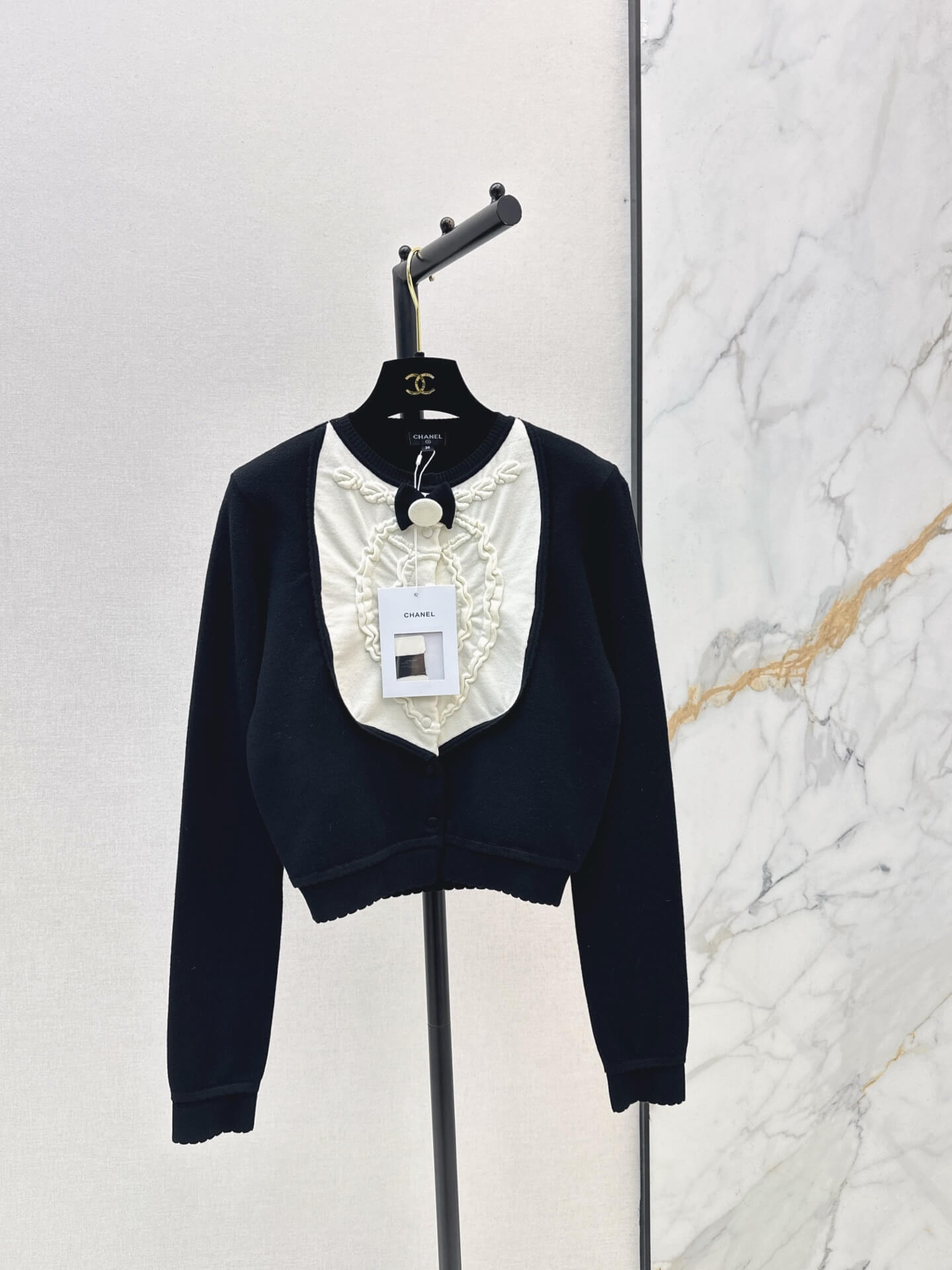 Chanel лонгслів