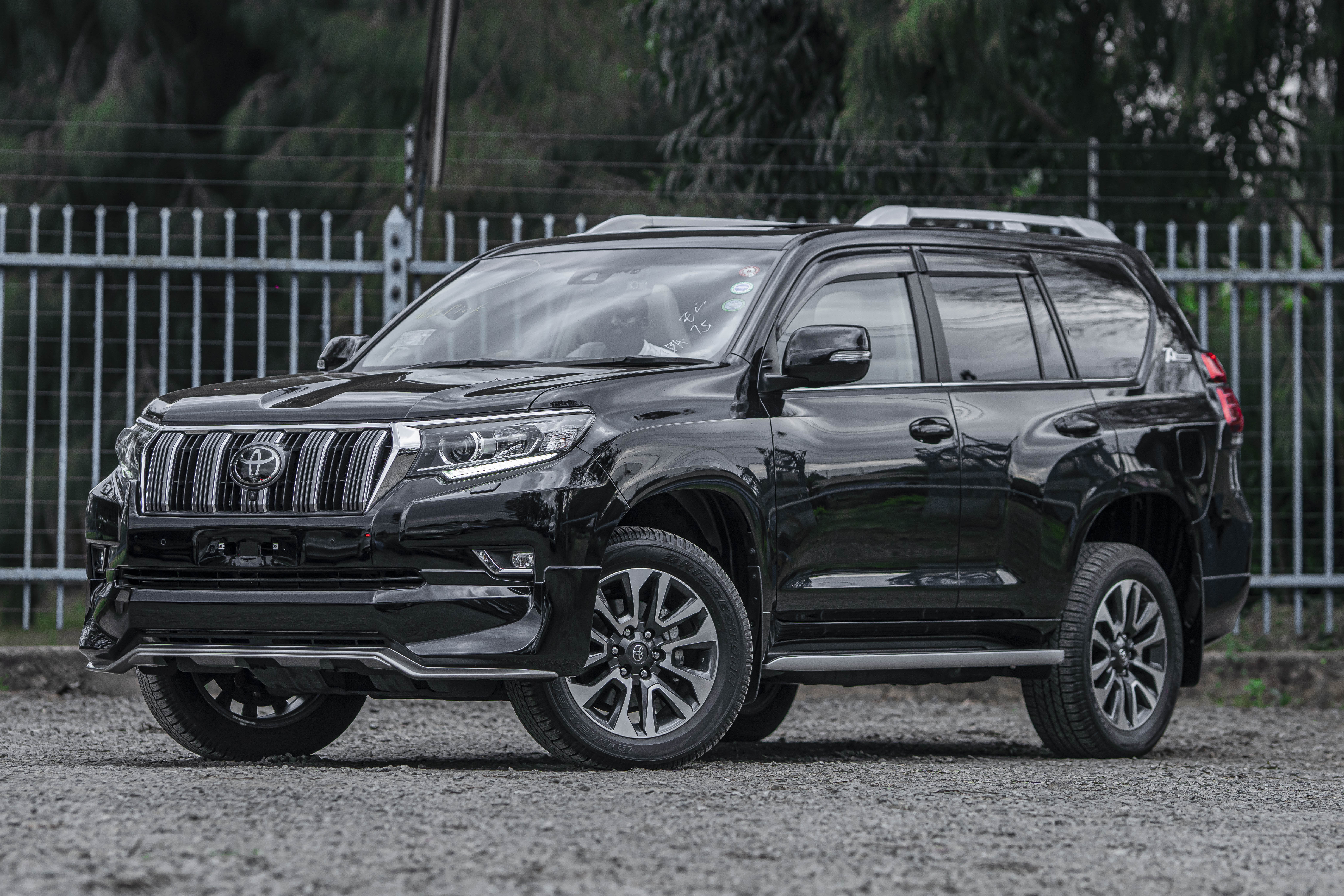 TOYOTA LANDCRUISER PRADO