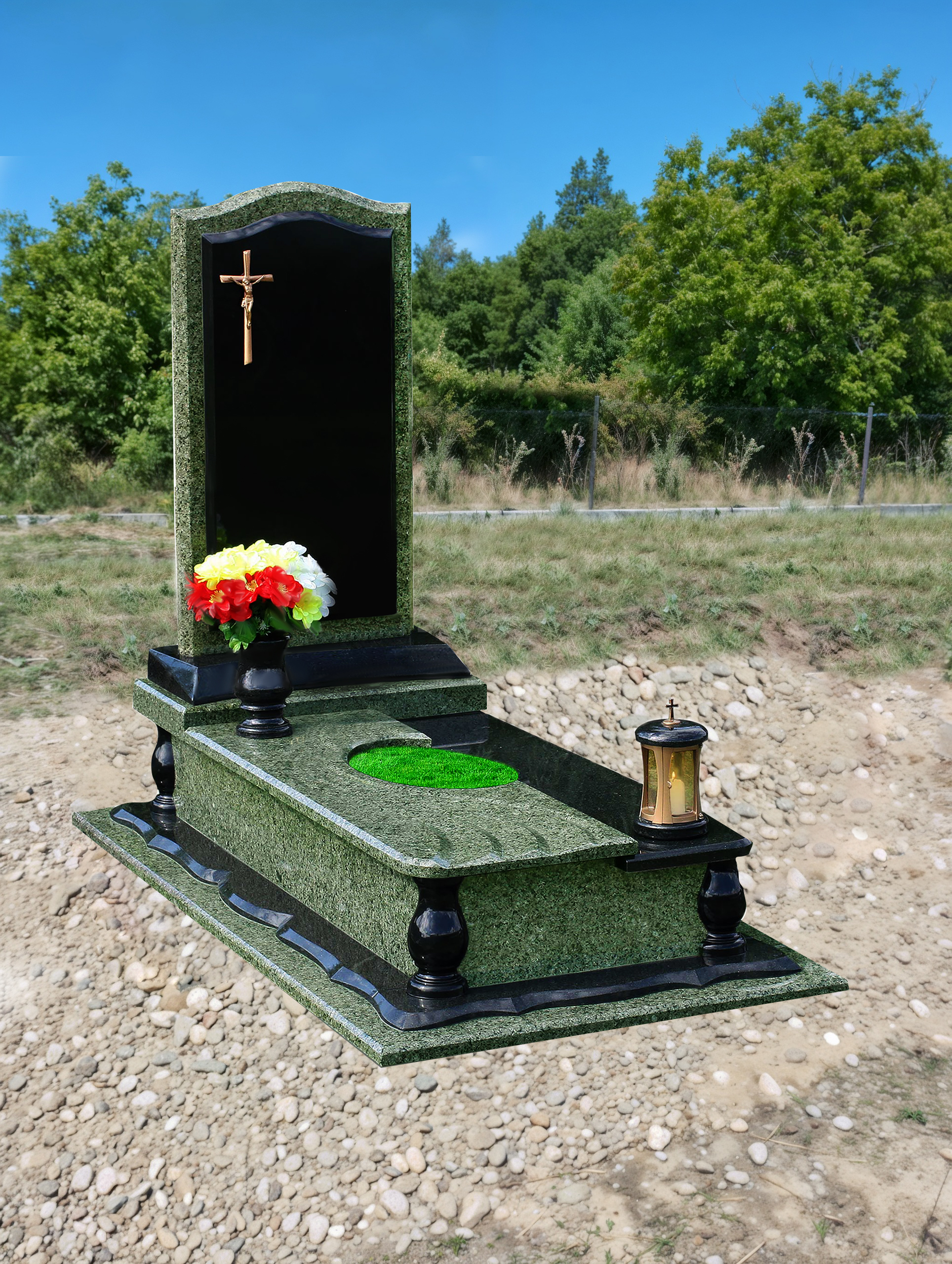 Гранитний пам'ятник "шапка наполеона" у Європейському стилі