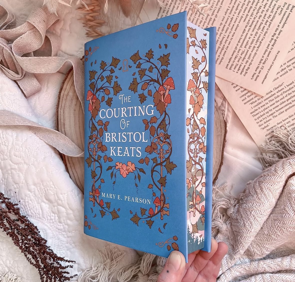 The Courting of Bristol Keats Mary E. Pearson Fairyloot Edition