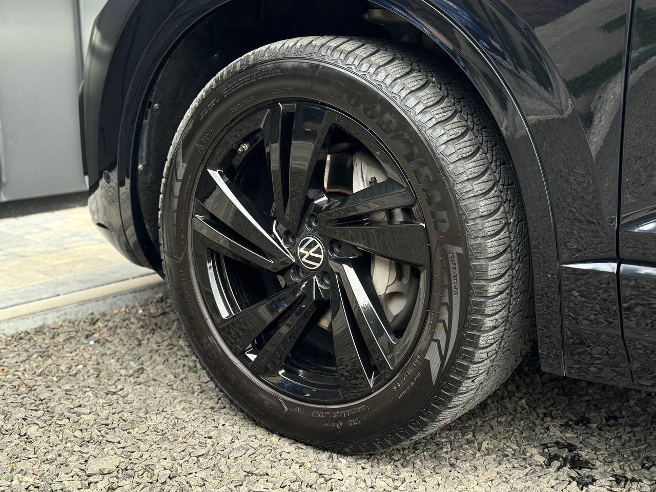 VW Touareg R-line 4Motion