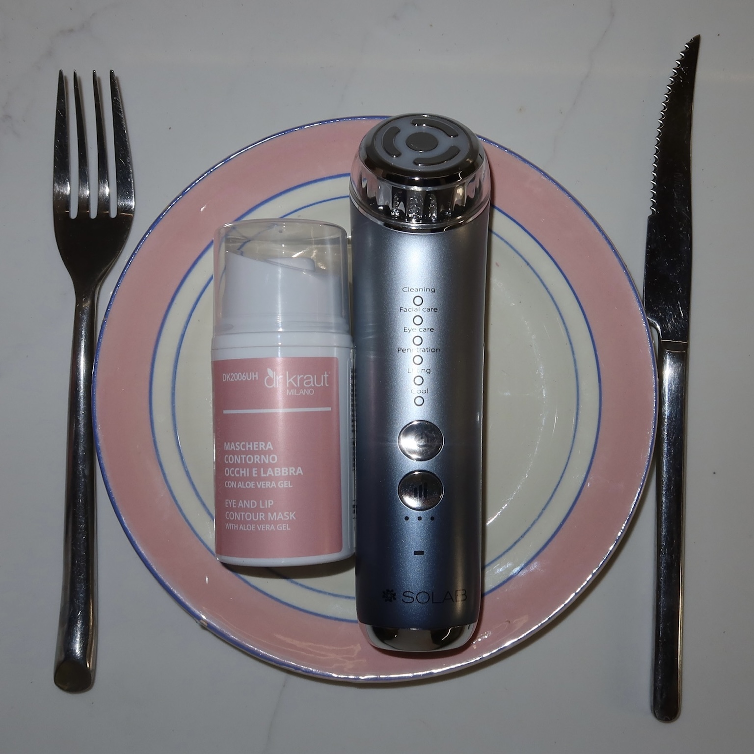 Маска для шкіри навколо очей та губ з гелем алое вера Dr. Kraut Eye Contour & Lips Mask