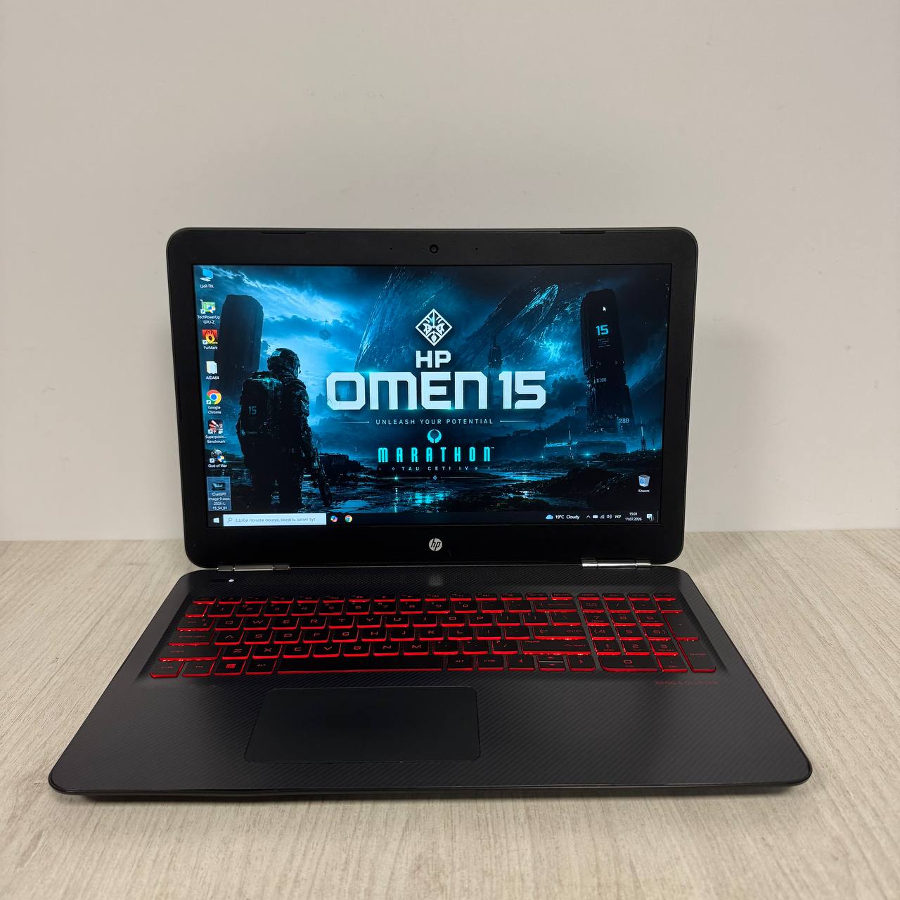 HP Omen 15-ax210nr