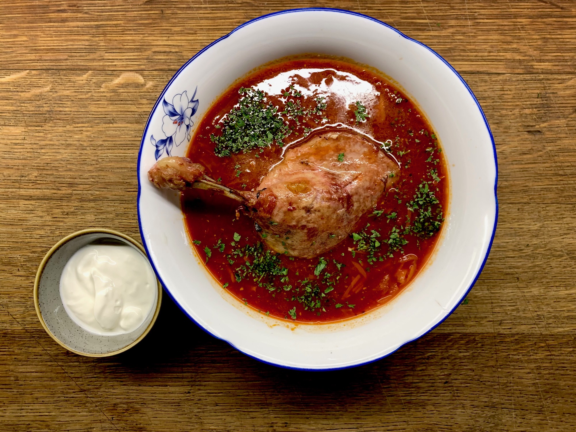 Український Борщ з Качиною ніжкою томлений в печі на дровах (660/40)