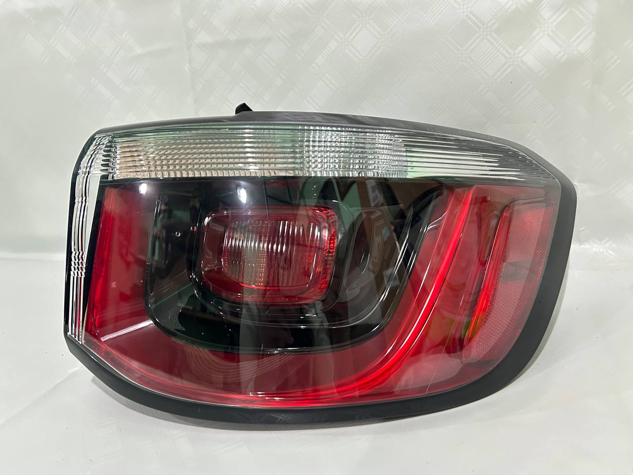 Jeep Compass 2 Права сторона Б/у оригінал (Пасажирська сторона в крило)  2017 - 2024 роки