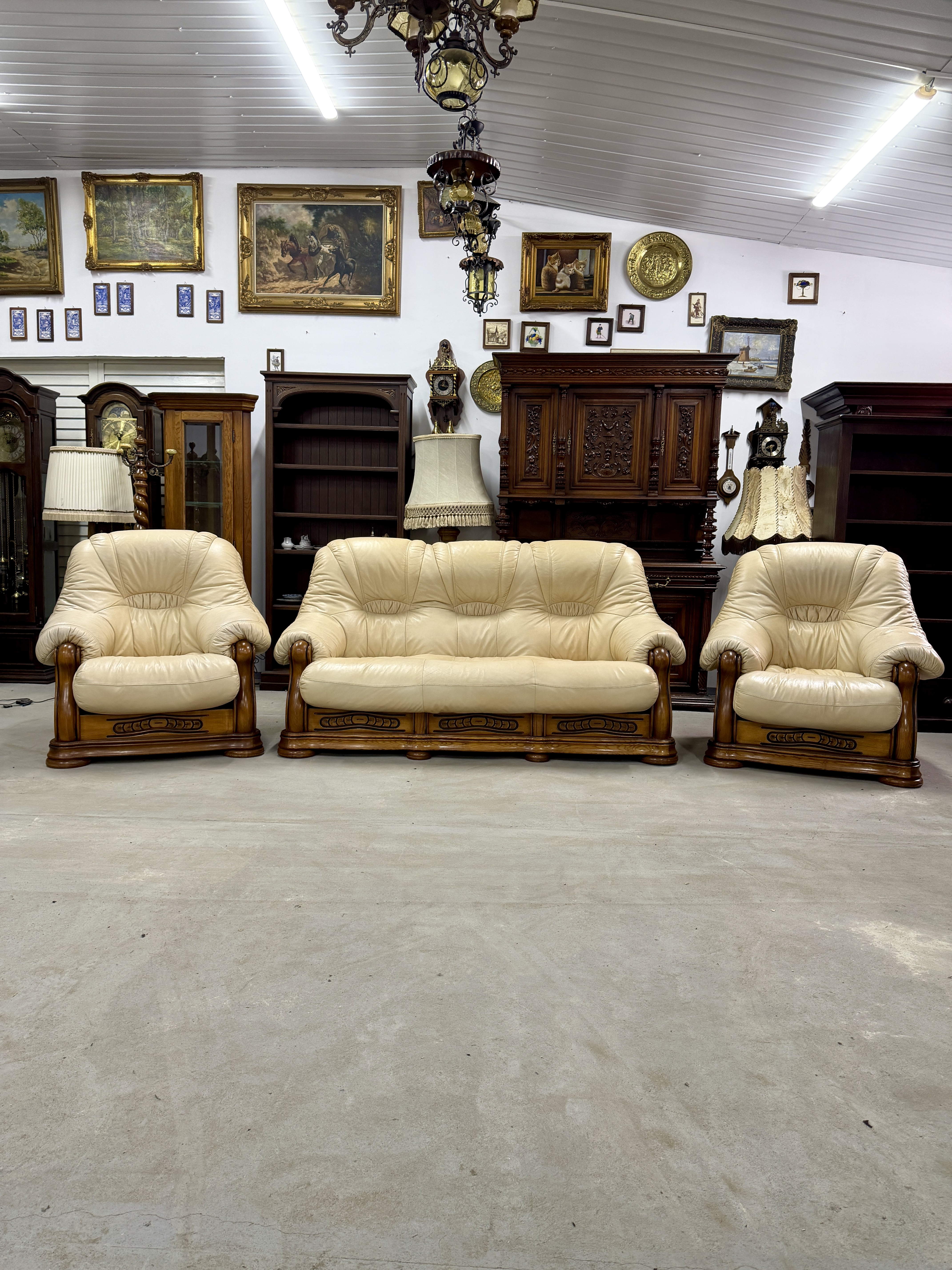 Шкіряний комплект 3-1-1 на дубовому каркасі