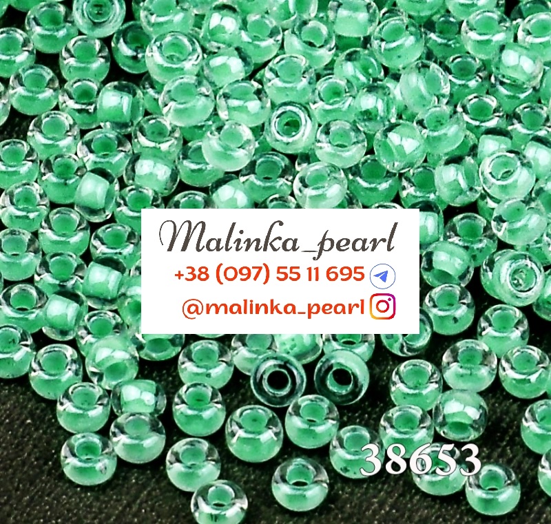 Бісер бірюзовий світлий, кристальний, глазурований з фарбованим отвором