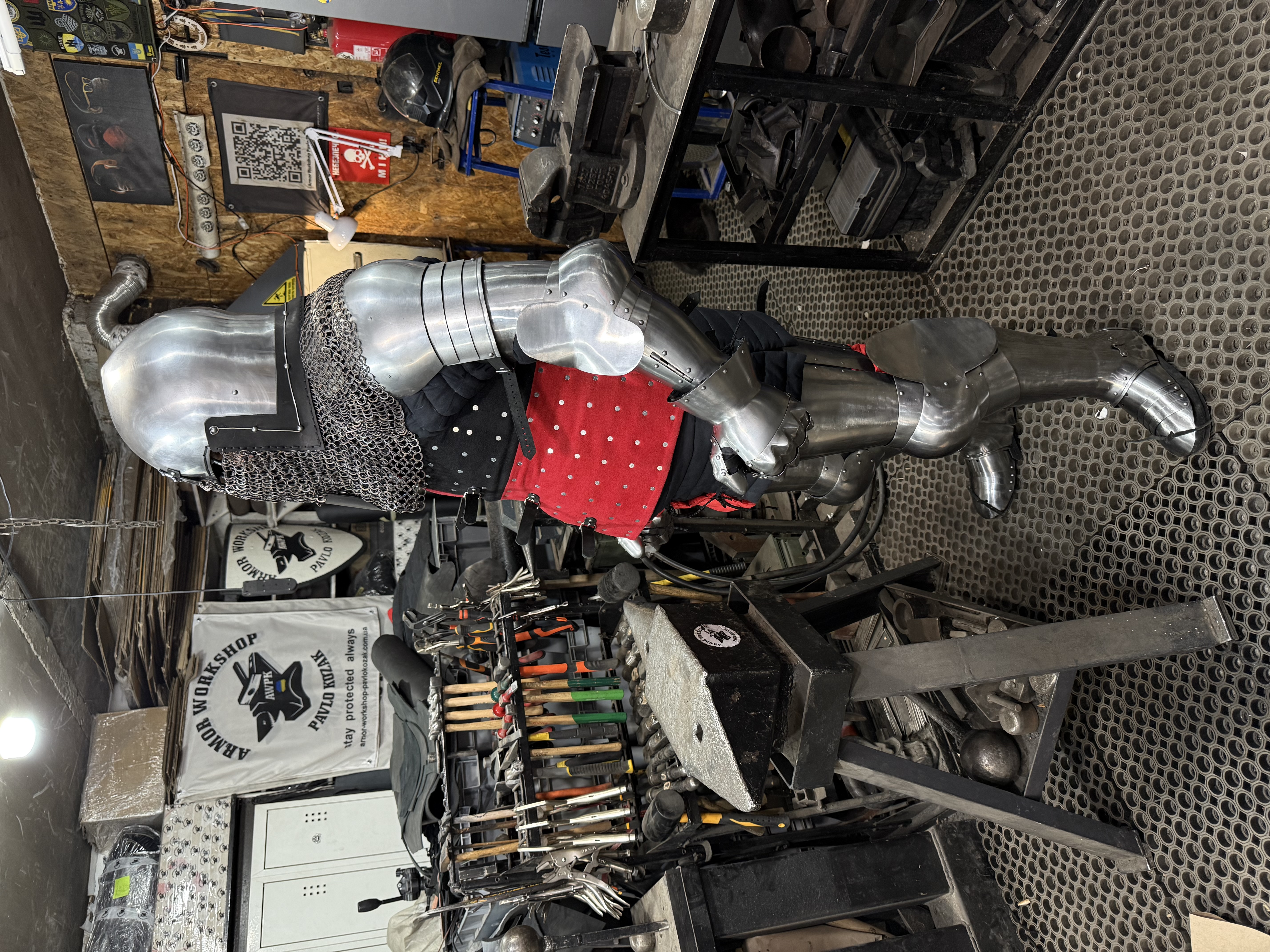 Full Armor set «titanium ave. black cross»