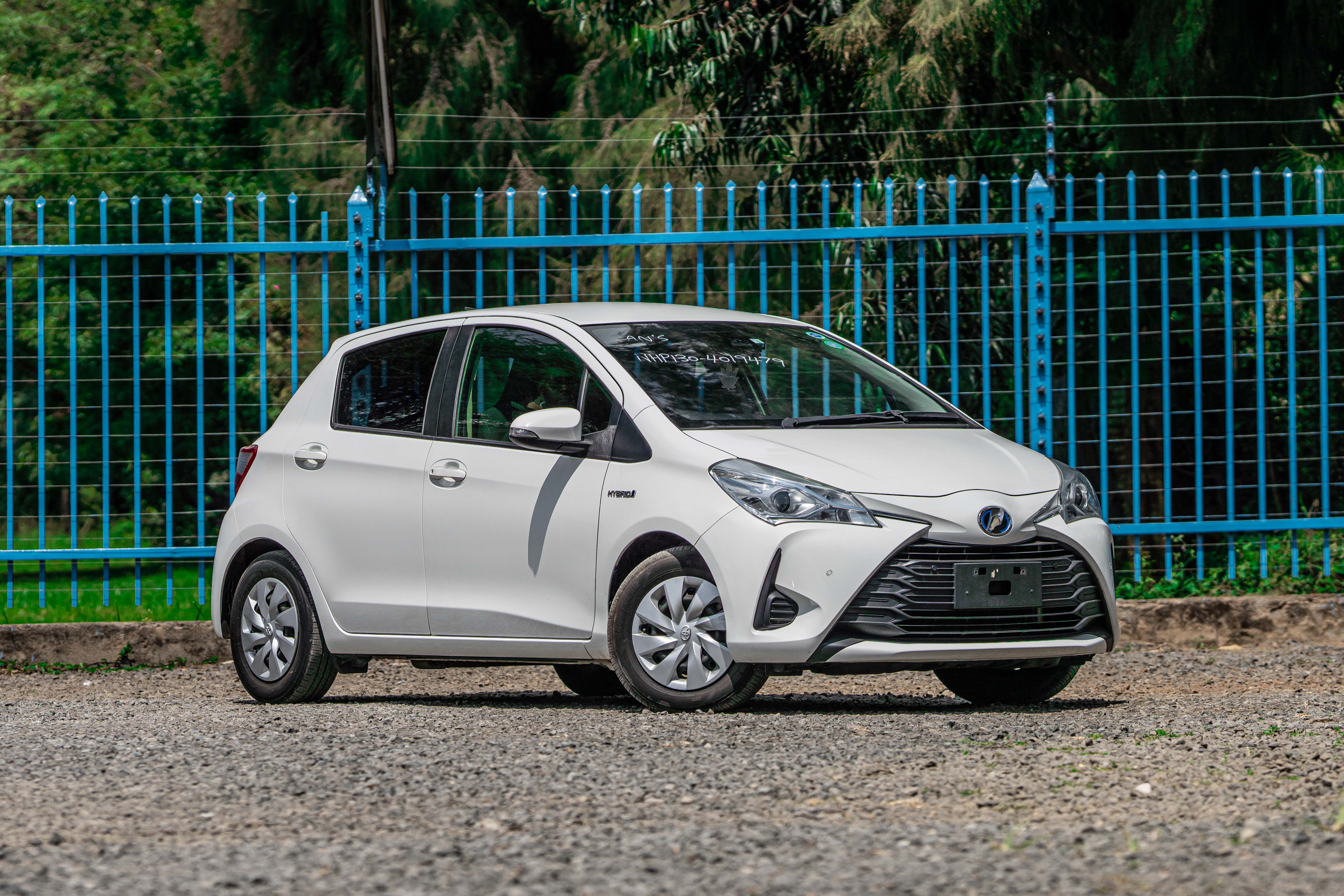 TOYOTA VITZ