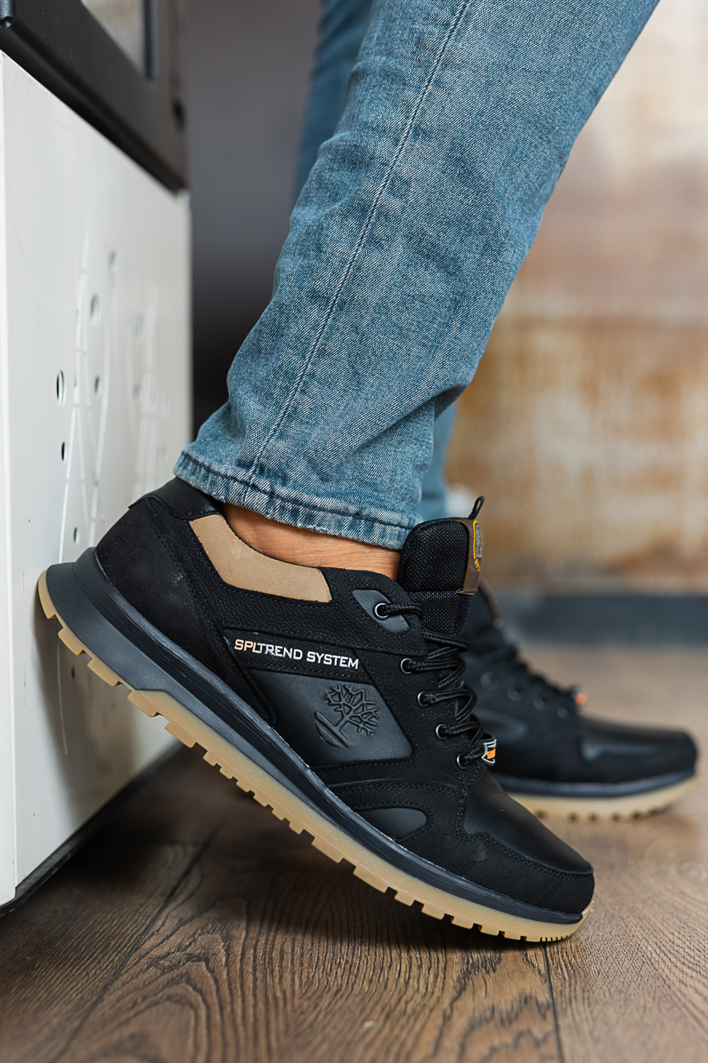 Чоловічі кросівки шкіряні весняно-осінні чорні, поліуретанова підошва