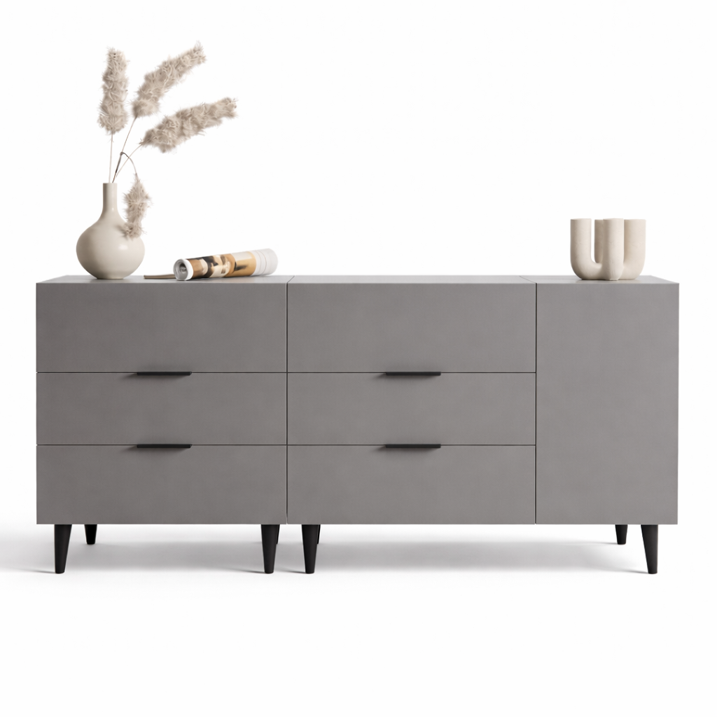 Великий комод на ніжках