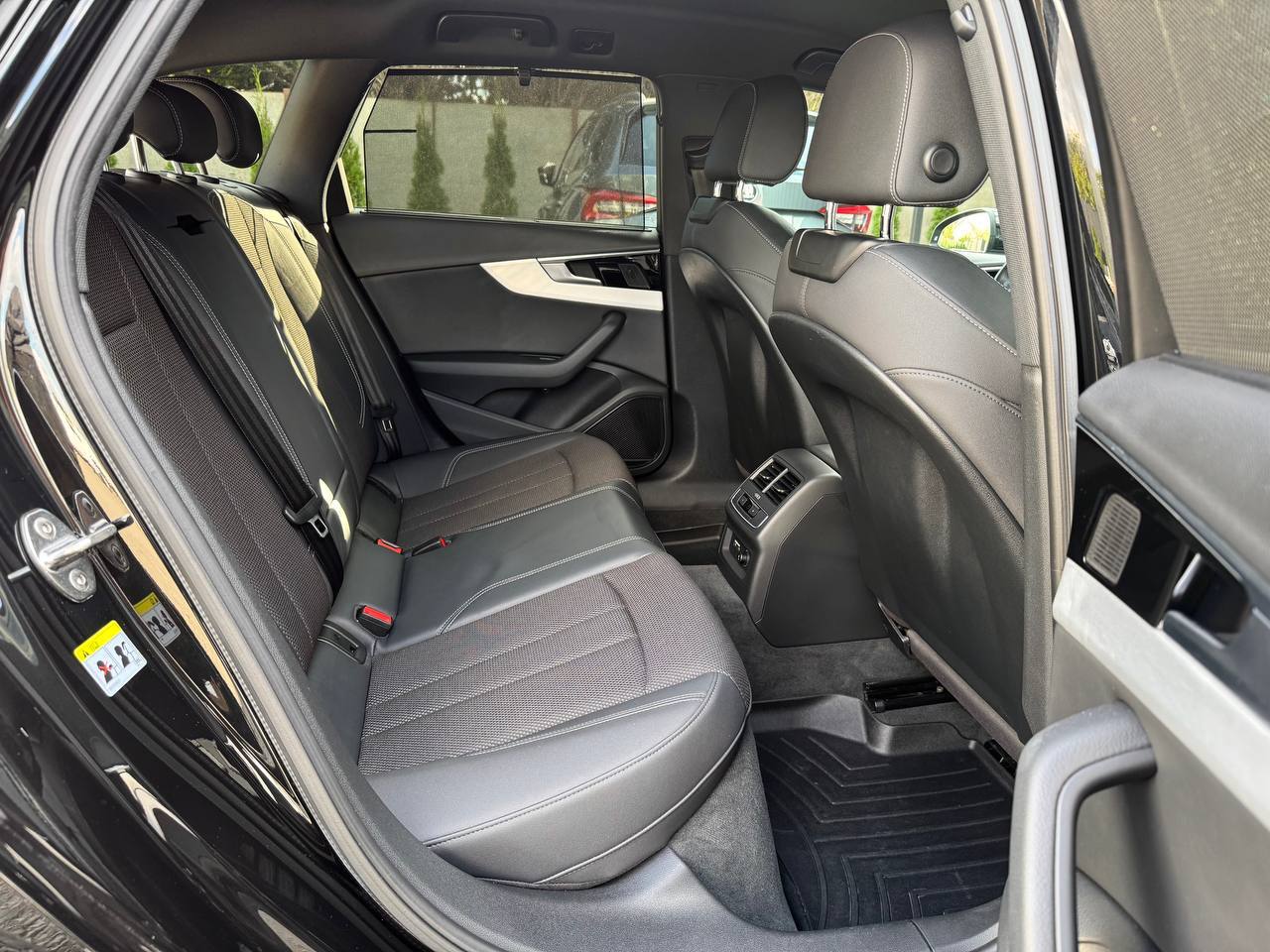 Audi A4 40 TDI Quattro S-line