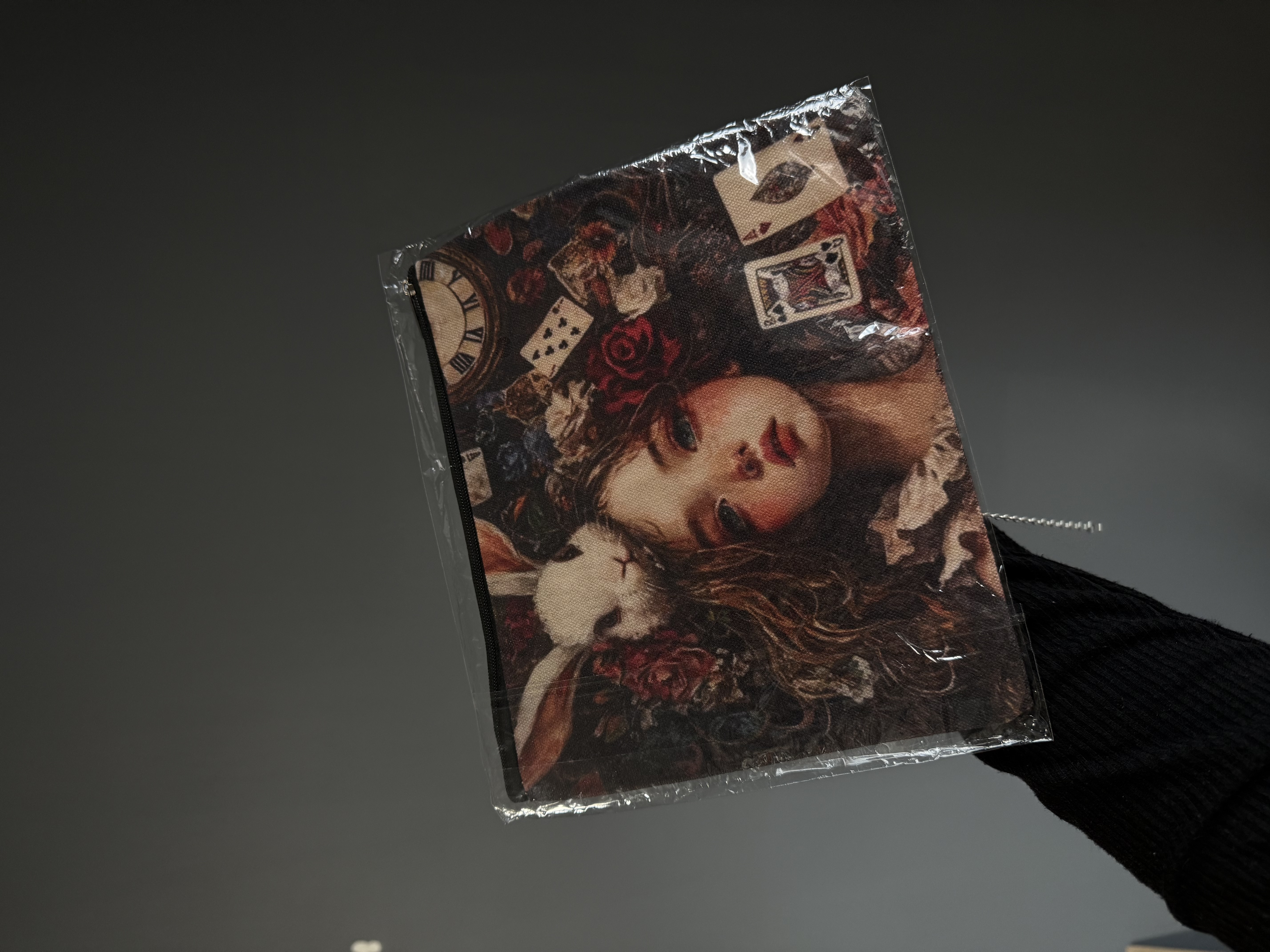 Косметички для зберігання езотеричних атрибутів