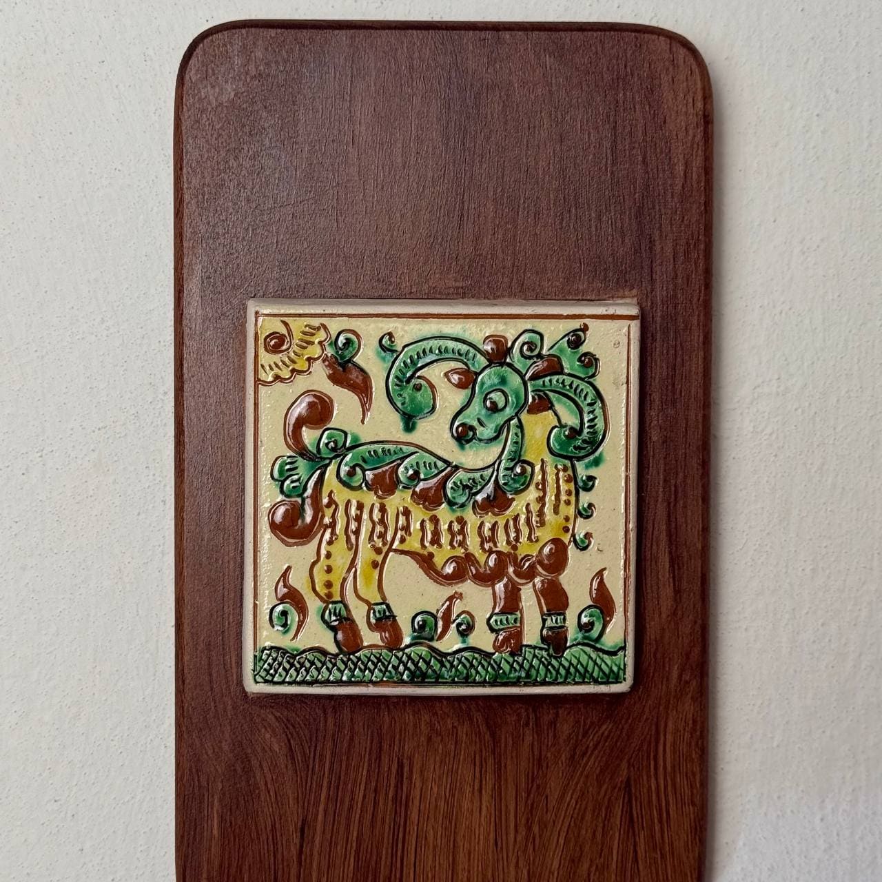 Плиточка на дереві для декору дому, 25*13 см