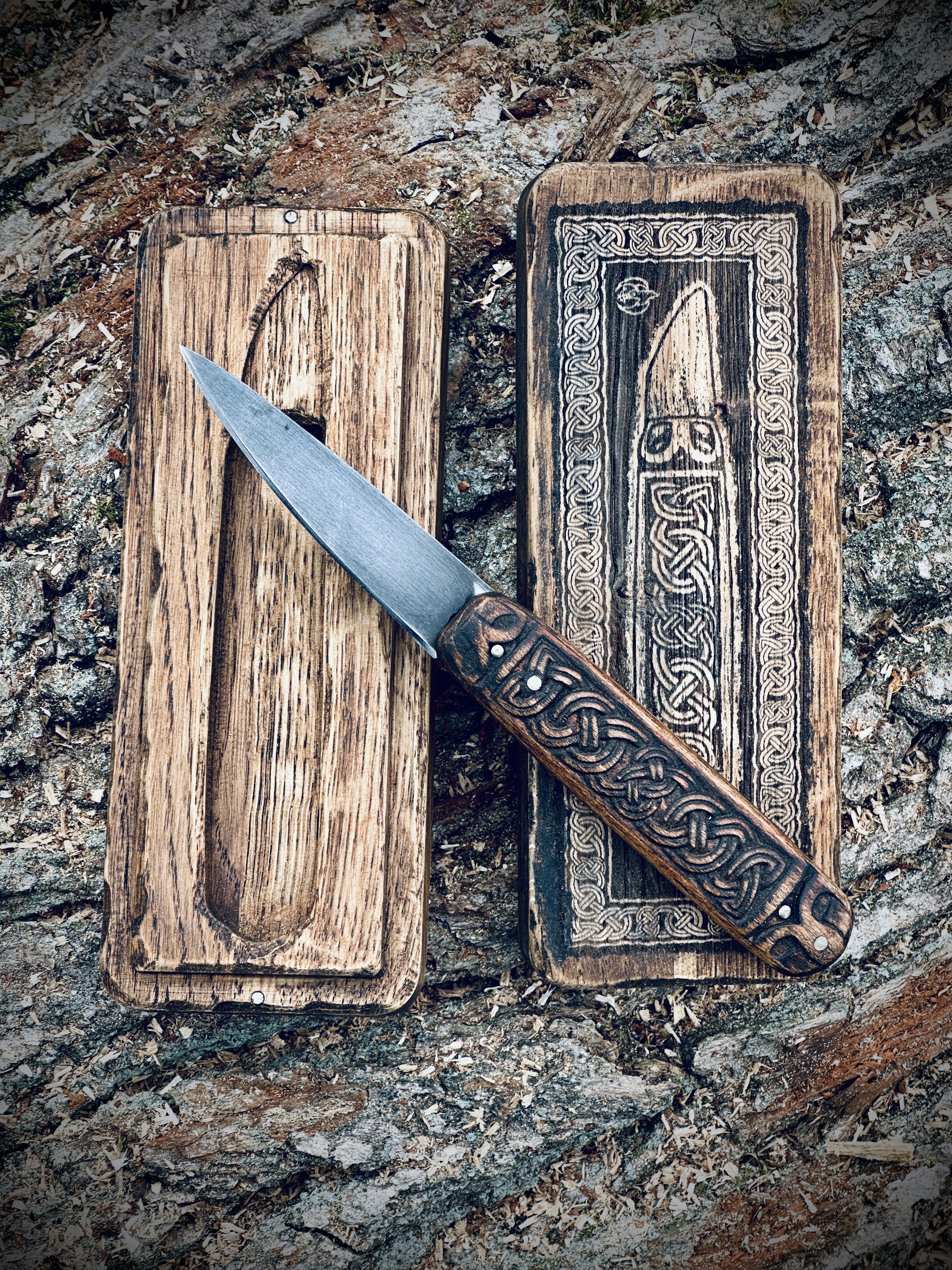 Складний ніж - репліка Кентербері у дерев'яному футлярі