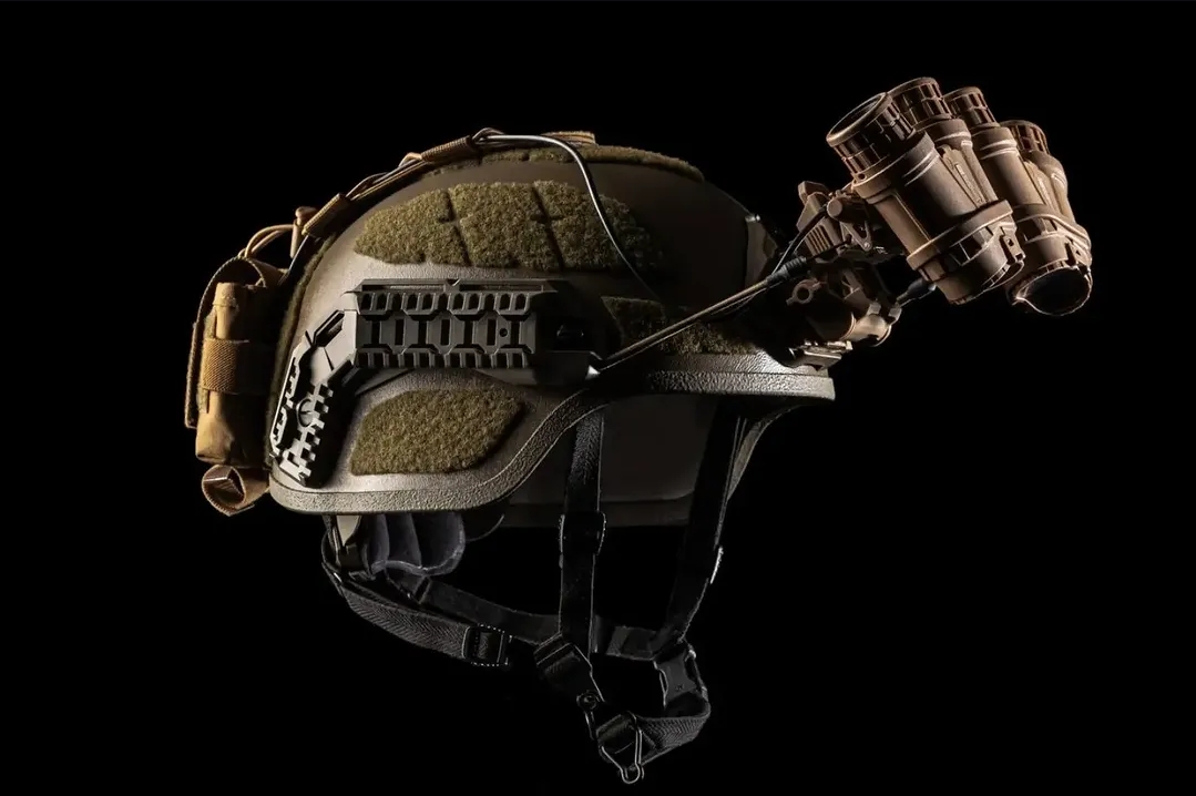 Сучасний ультралегкий шолом "OMEGA Ballistic Helmets" від німецького провідного виробника спорядження та засобів індивідуального захисту “MEHLER PROTECTION”.