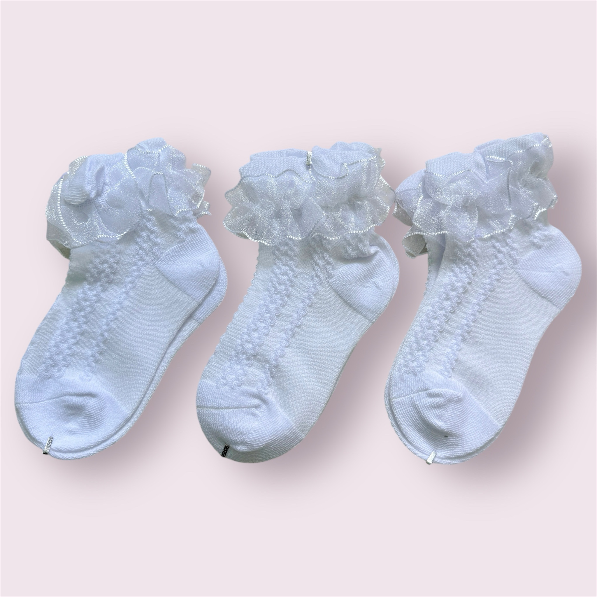 Нарядні носочки в білому кольорі