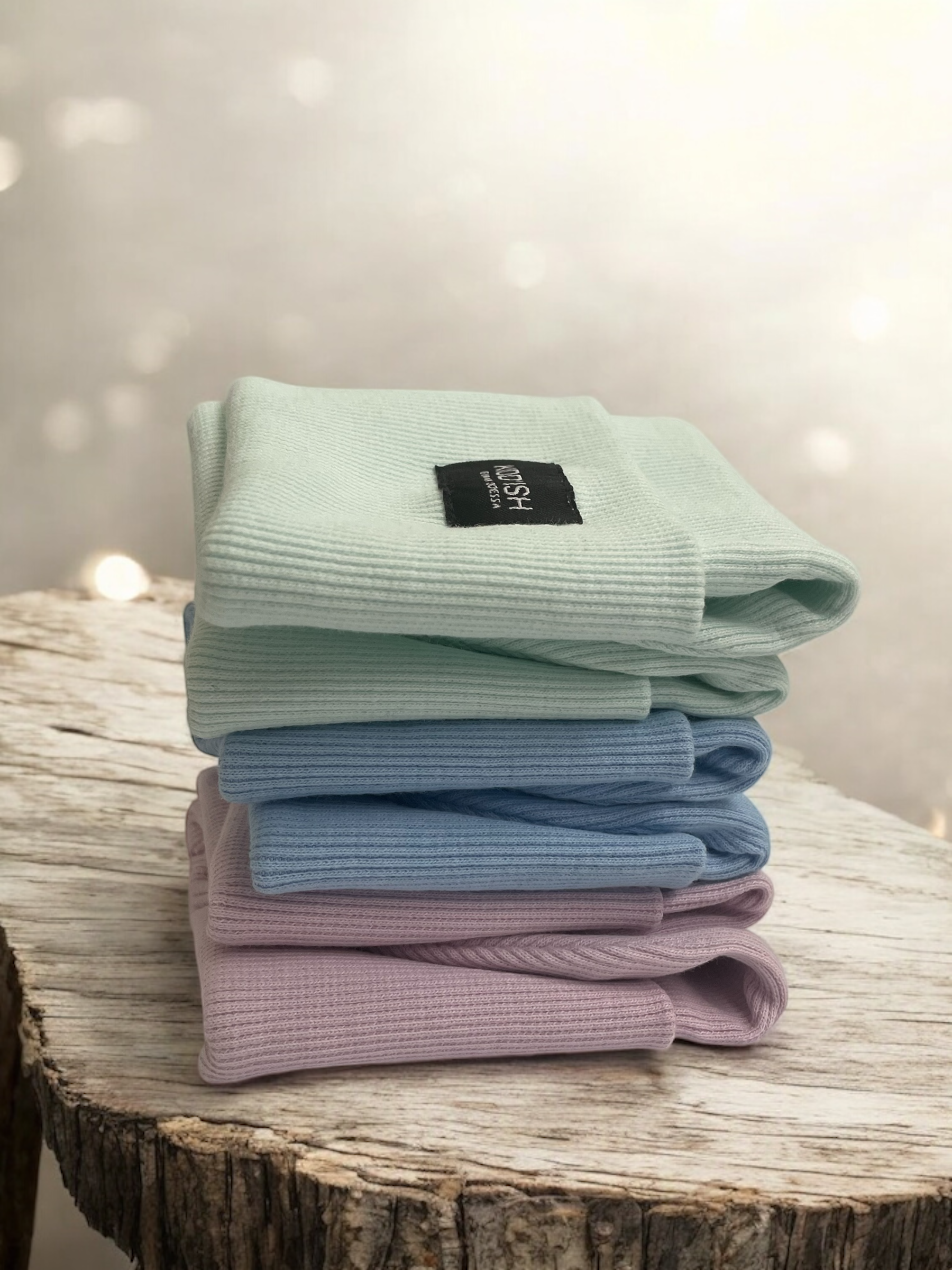 Шапка з підворотом - світла м'ята