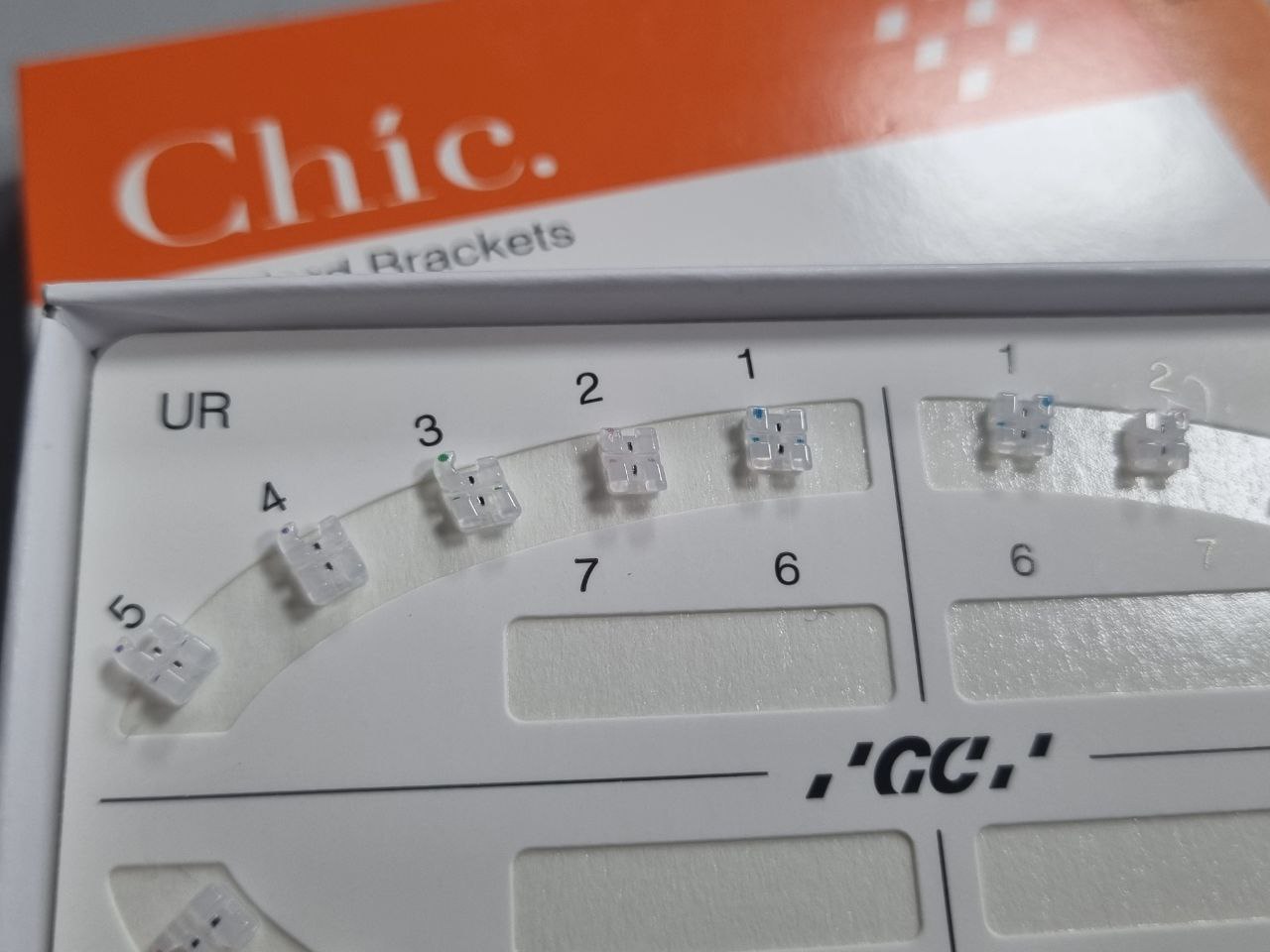 Брекети керамічні Chic Roth 022 гачок 3,4,5 GC