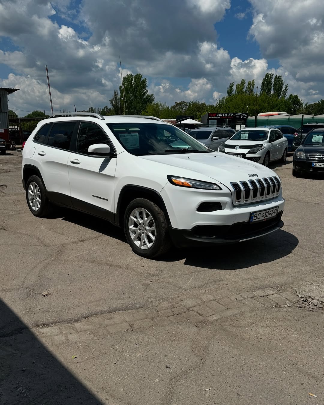JEEP CHEROKEE