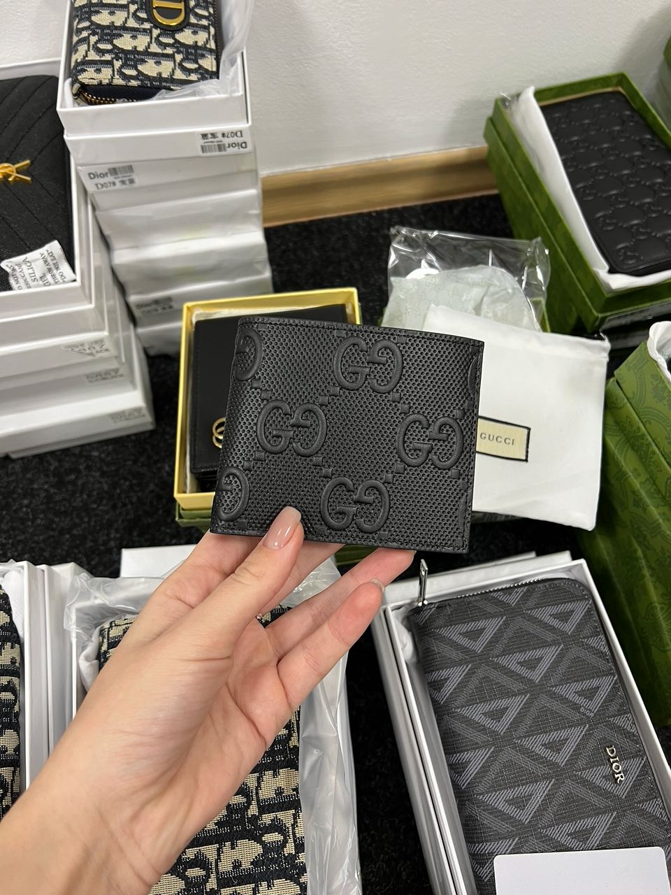 Gucci Black Signature Coin Wallet