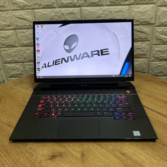 Dell Alienware m15 R2