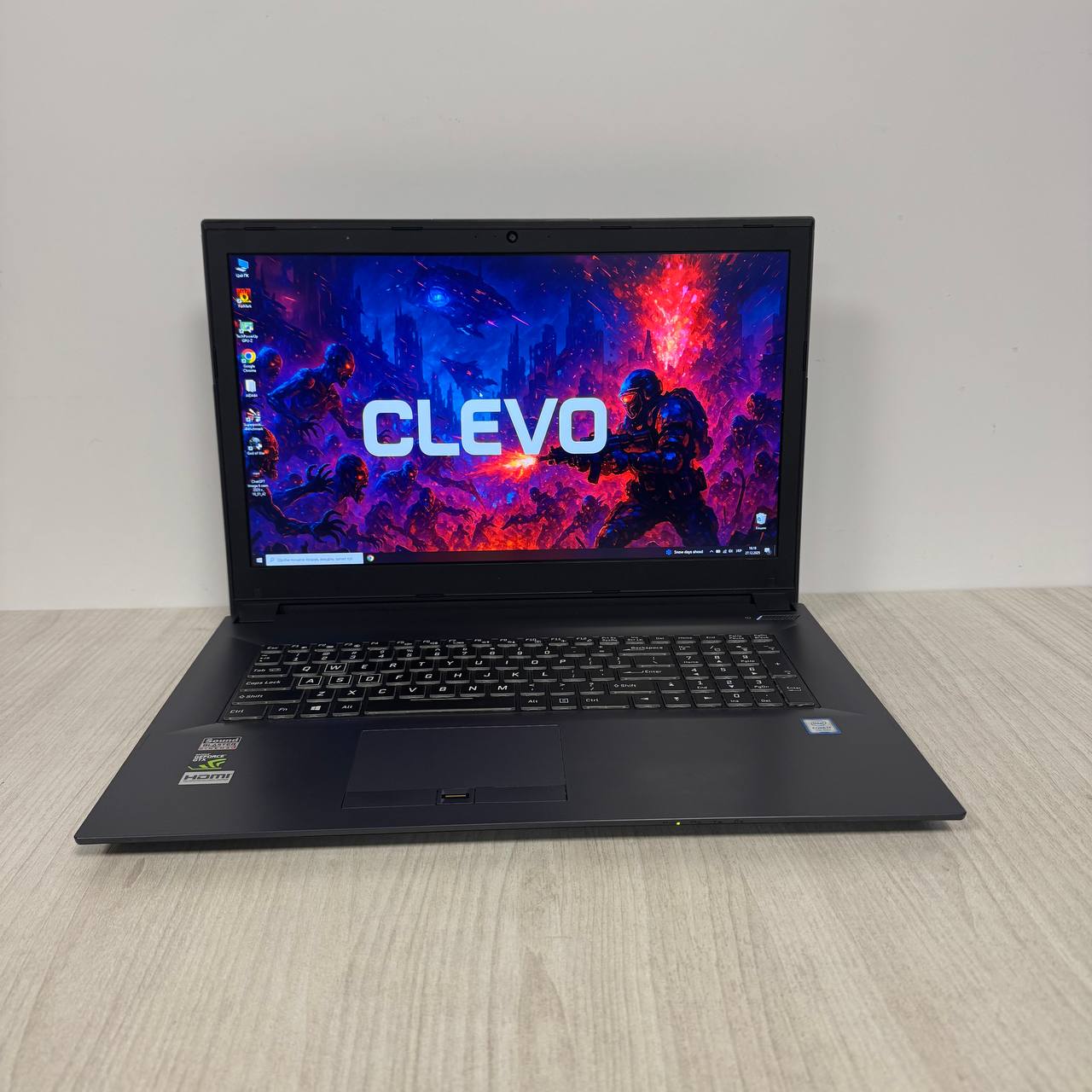 Clevo N870HK
