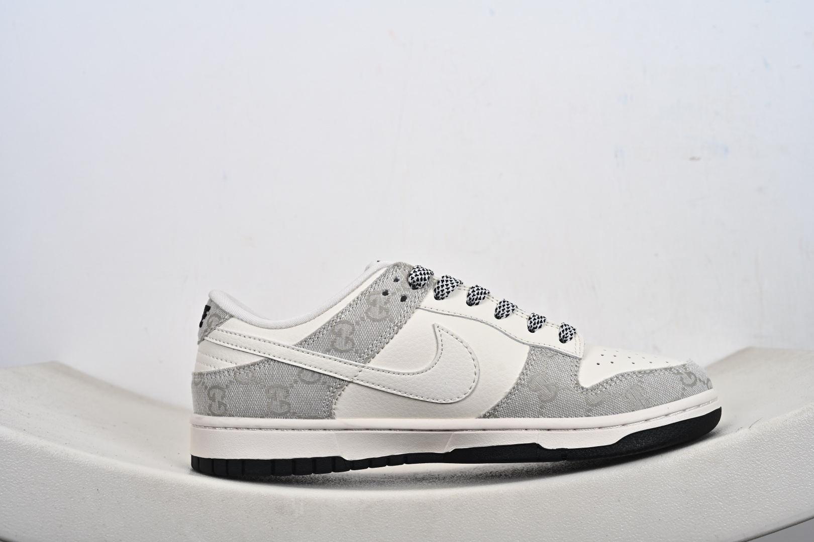 Nike SB Dunk Low Anniversary High-End Custom Low-Top JP1628-077