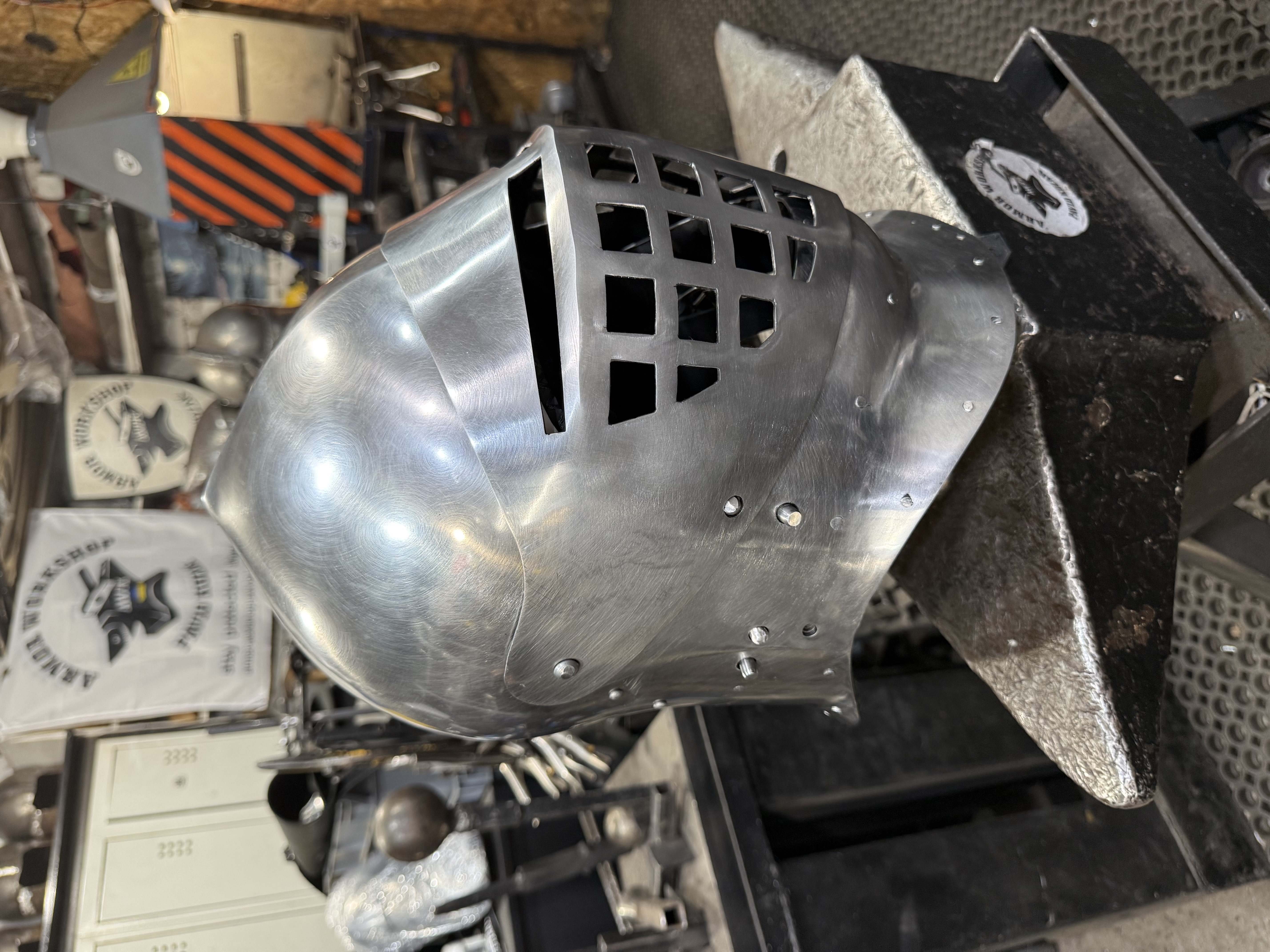 Armet helmet “Armmaut”