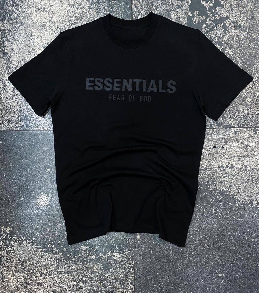 Футболка ESSENTIALS