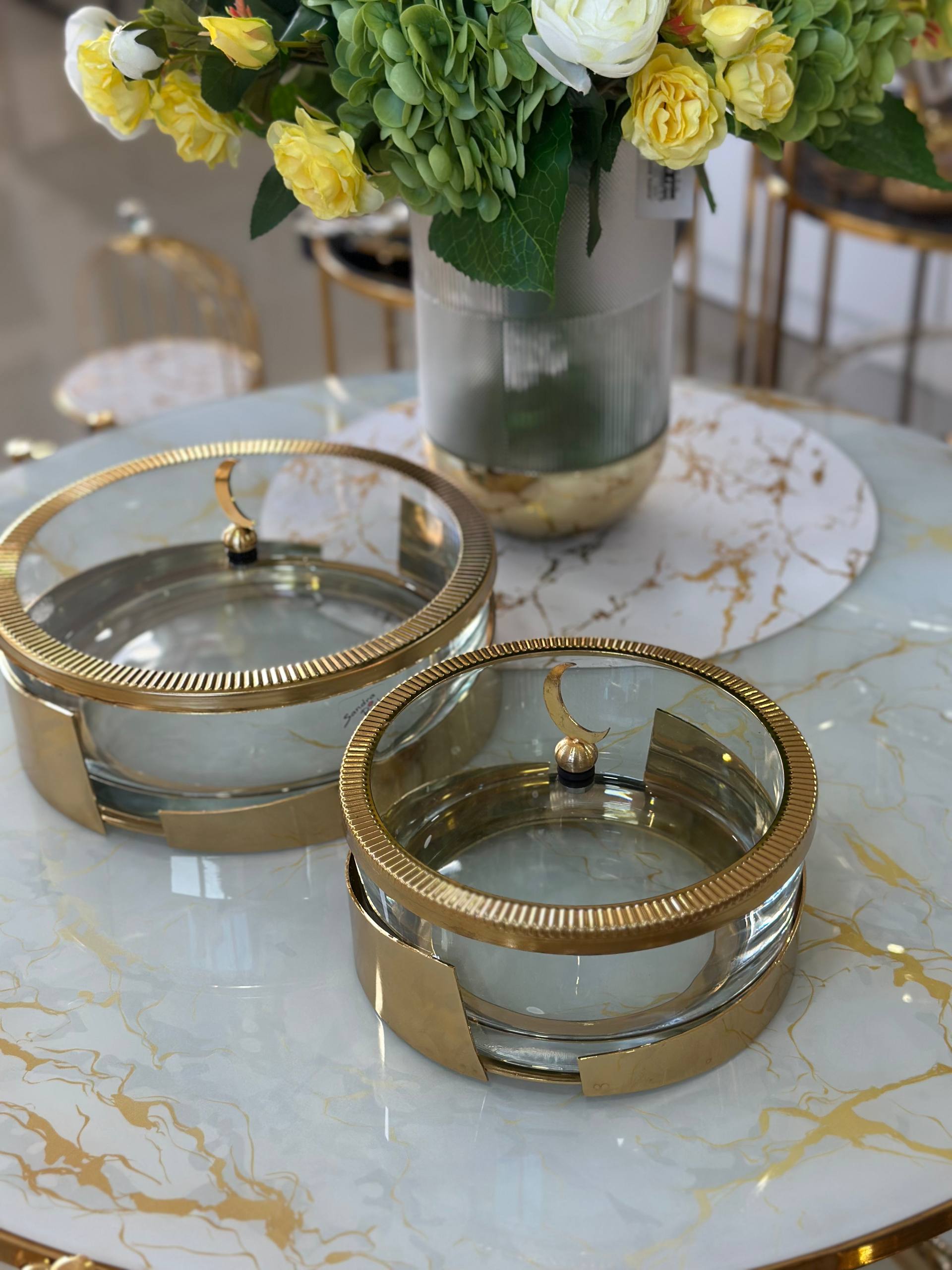 Цукерниця з кришкою більша