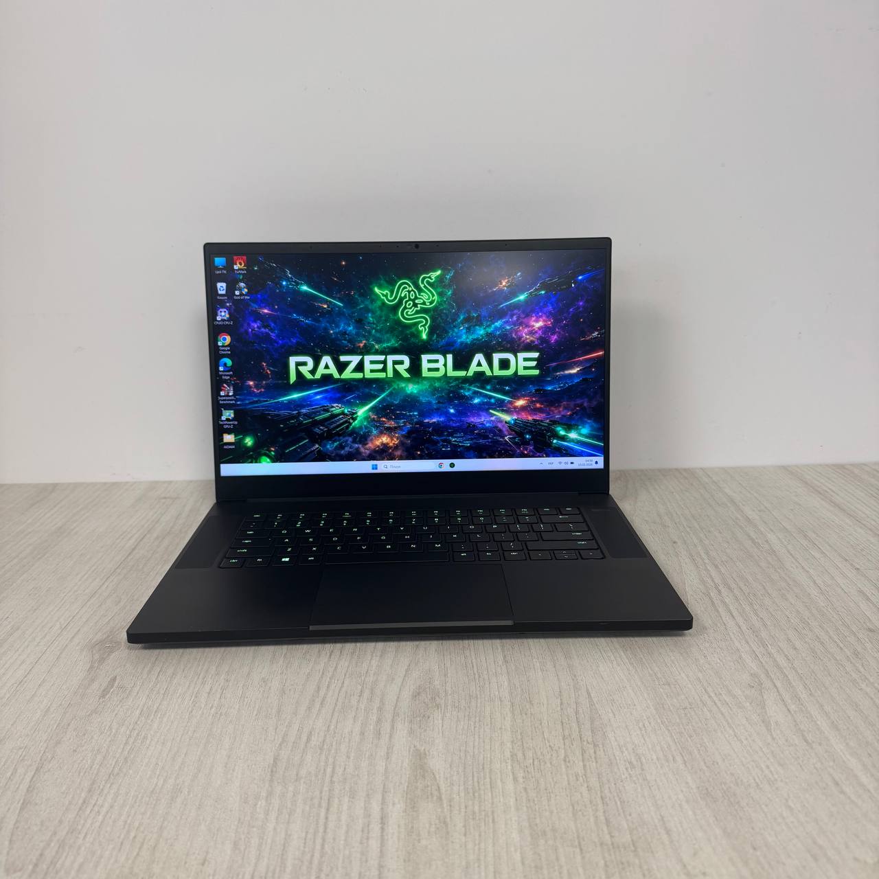 Razer Blade 15 RZ09-0409 16RAM 512SSD RTX 3080