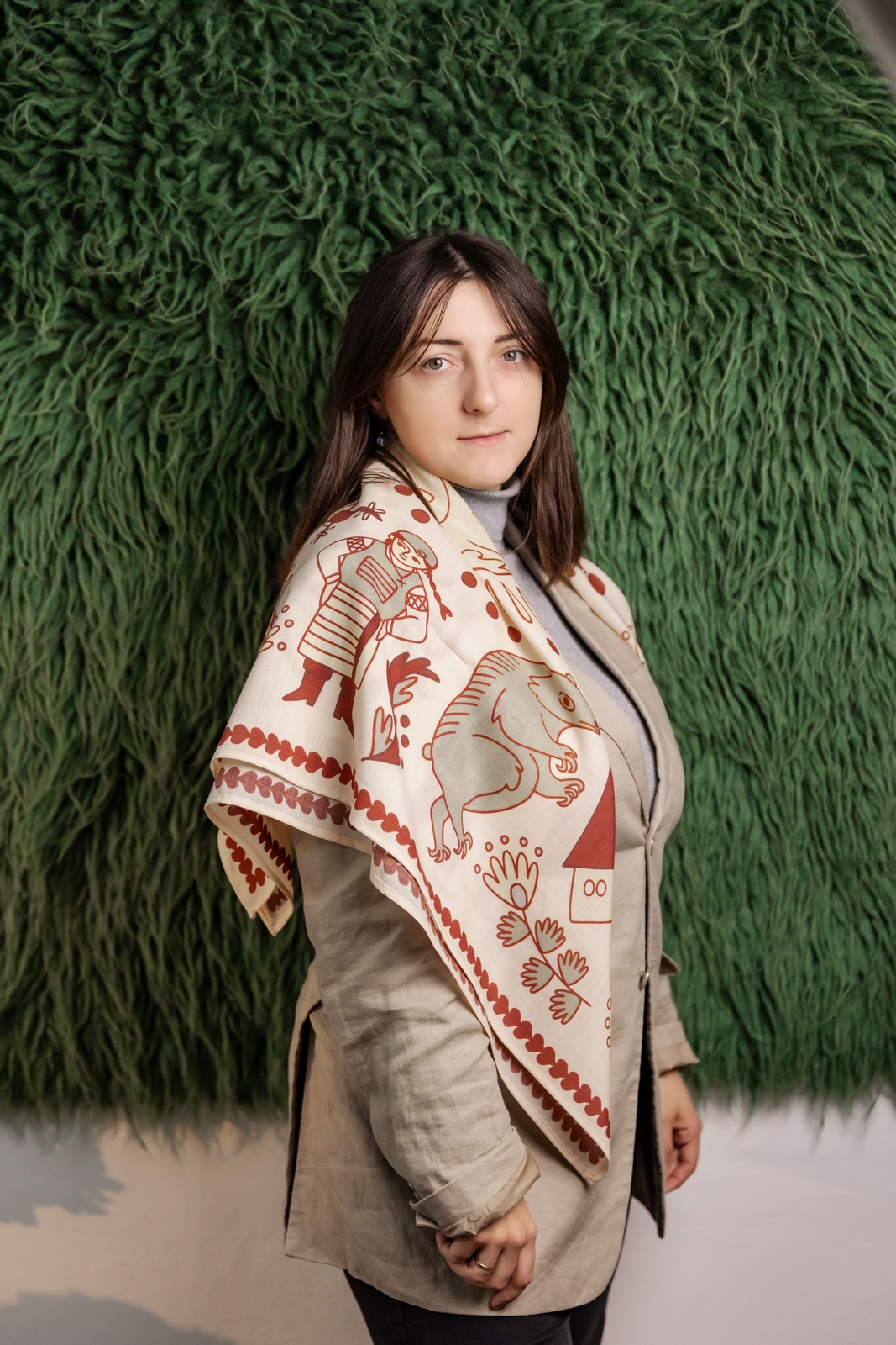 Хустка з гуцулами, 90*90 см