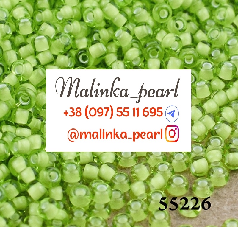 Бісер світло-салатовий, прозорий з білим отвором