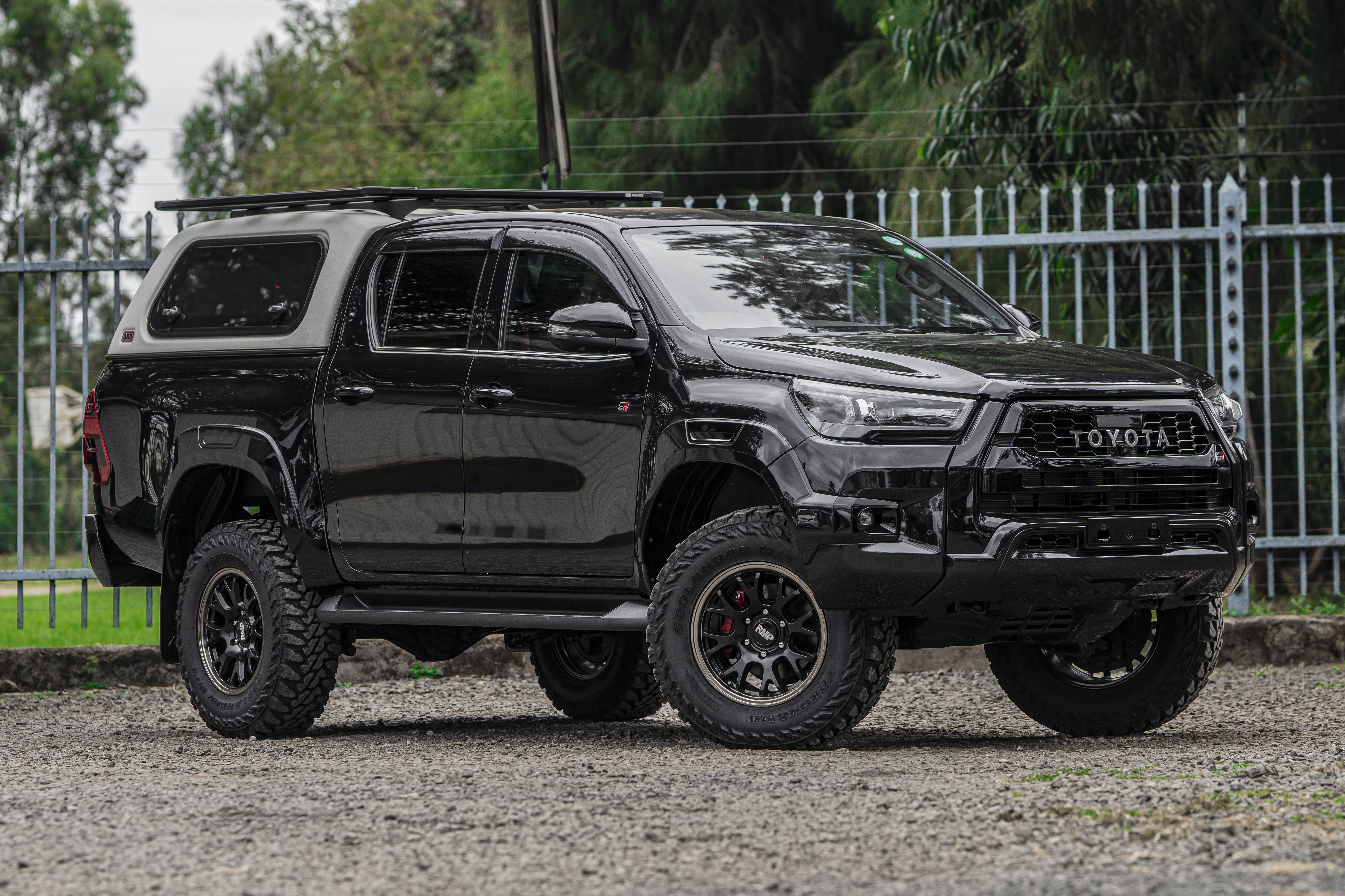 TOYOTA HILUX GR