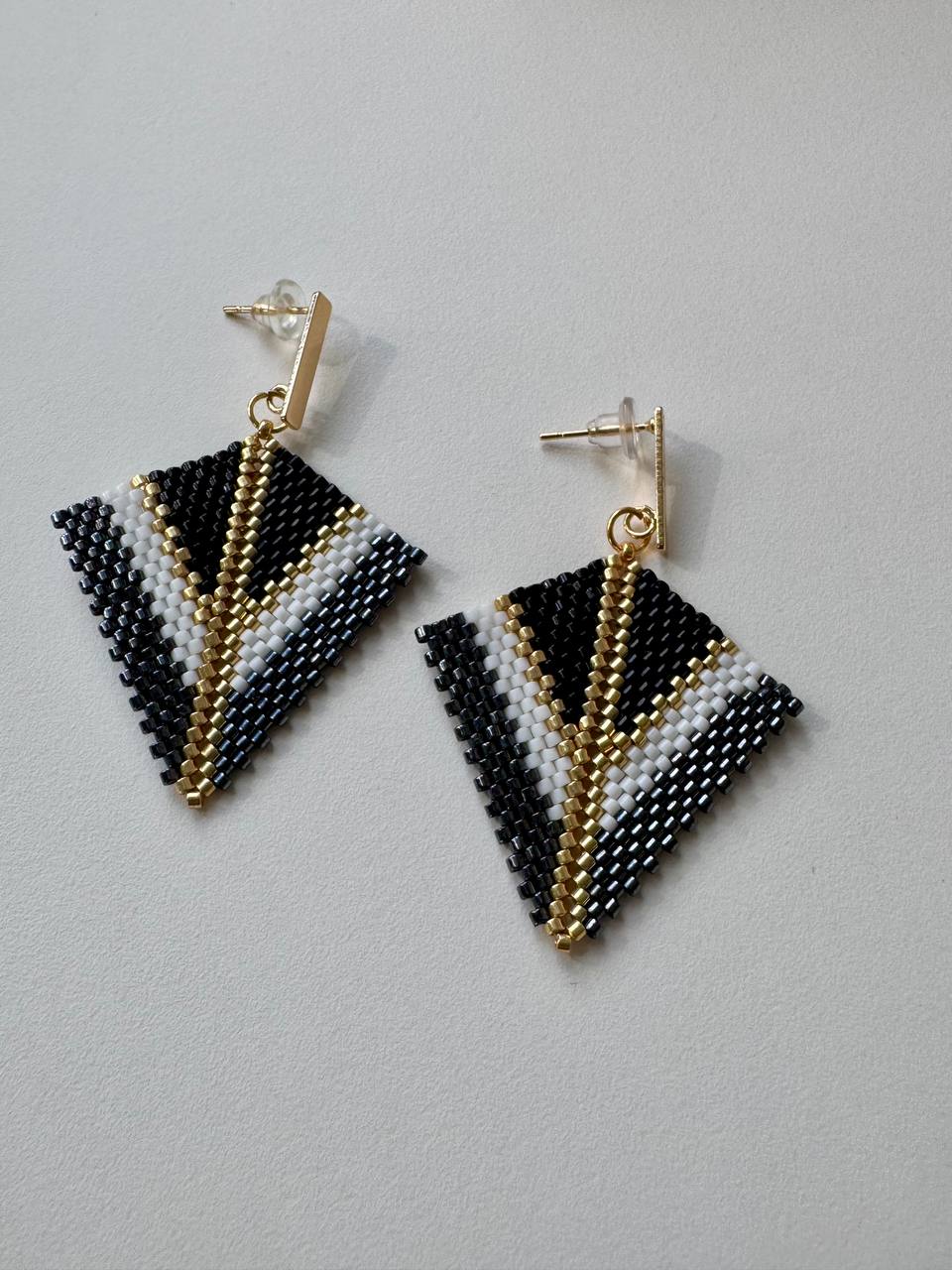 Сережки Monochrome Lines