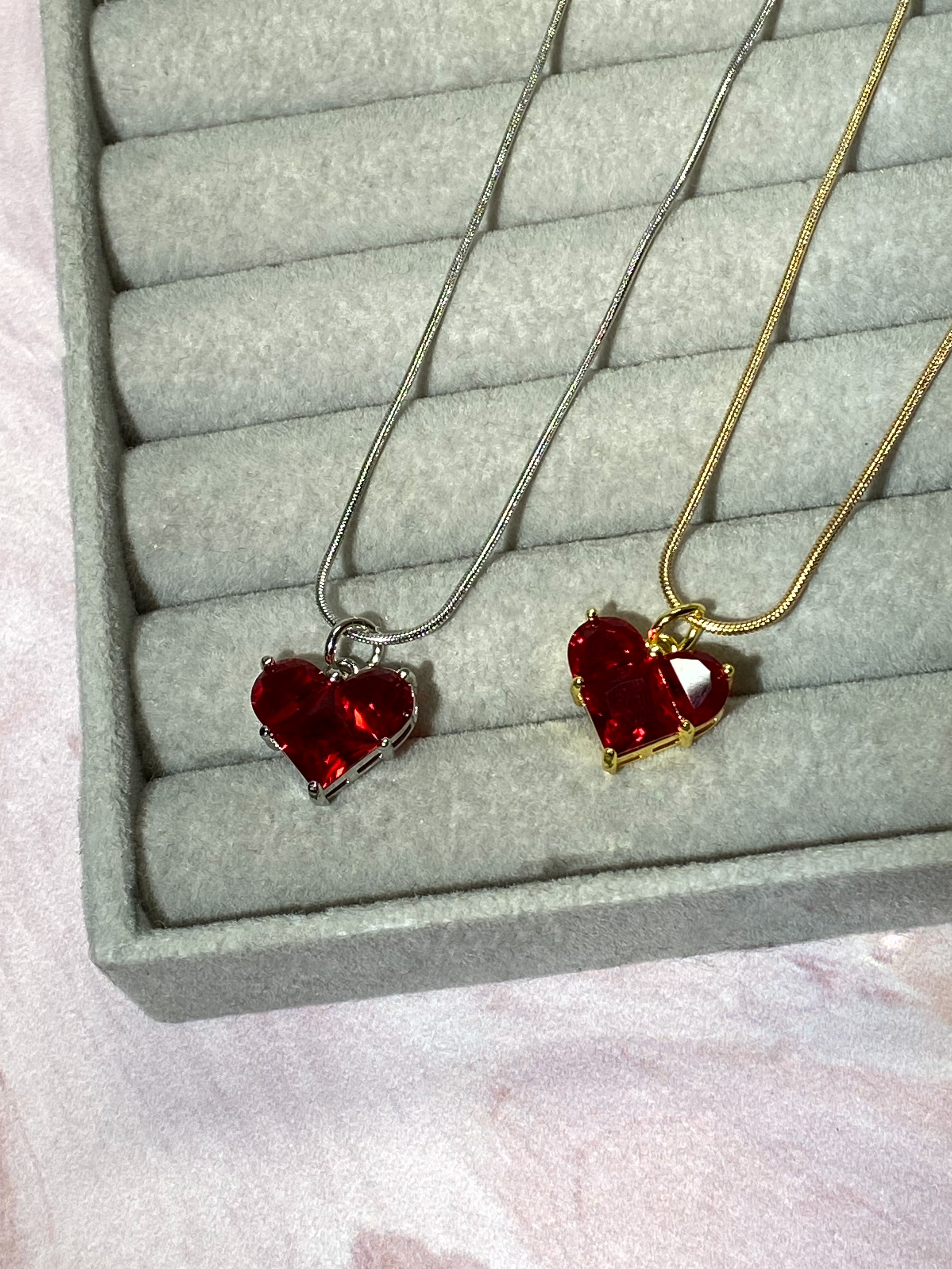 Підвіска Червоне серце на ланцюжку